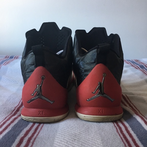 Men’s size 10.5 Melo 11 PE’s Jordan’s - Picture 5 of 5